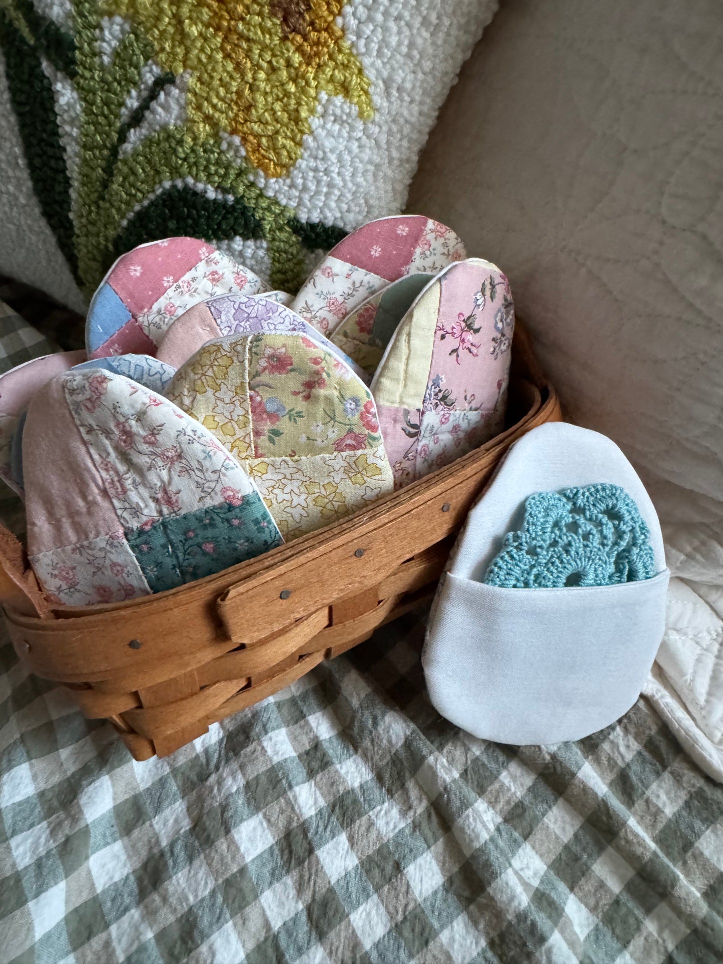 Quilted Easter Eggs